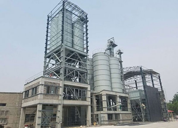 High tower-type dry-mixed mortar production line