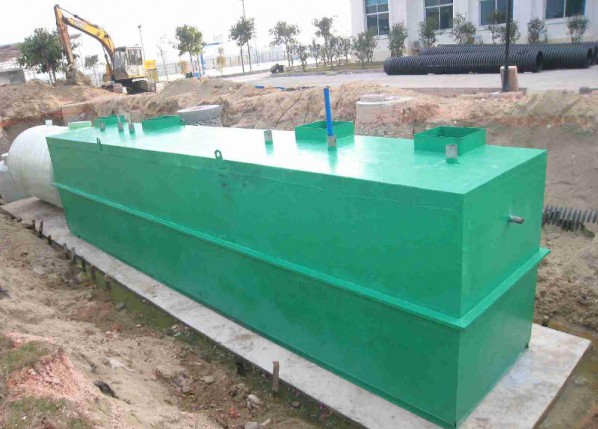 Integrated domestic sewage treatment equipment