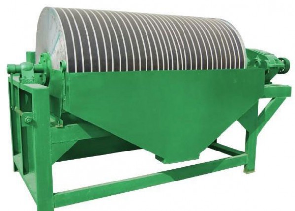 Permanent drum magnetic separator