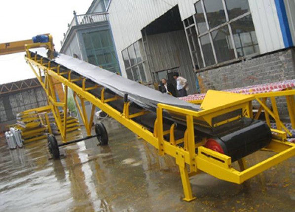 Large-scale belt conveyor